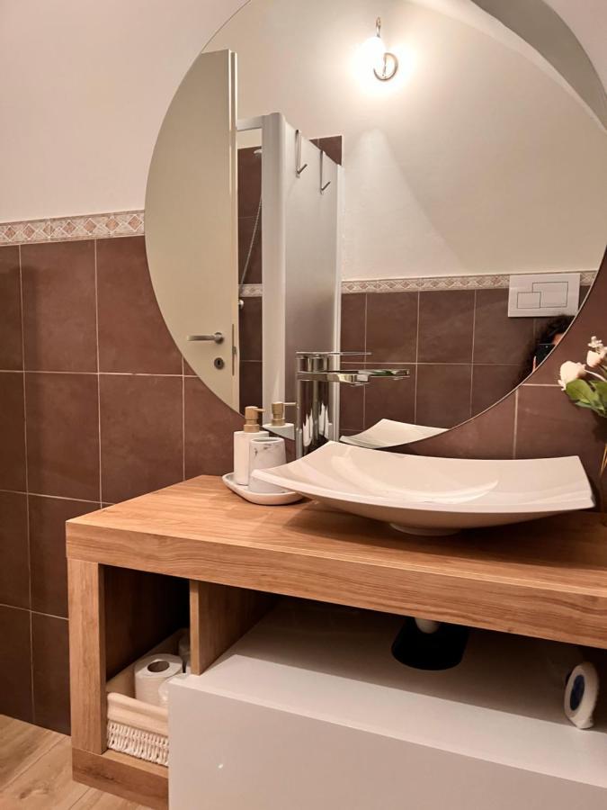 Castro  L'Arco Sul Lago • Gold Apartment מראה חיצוני תמונה