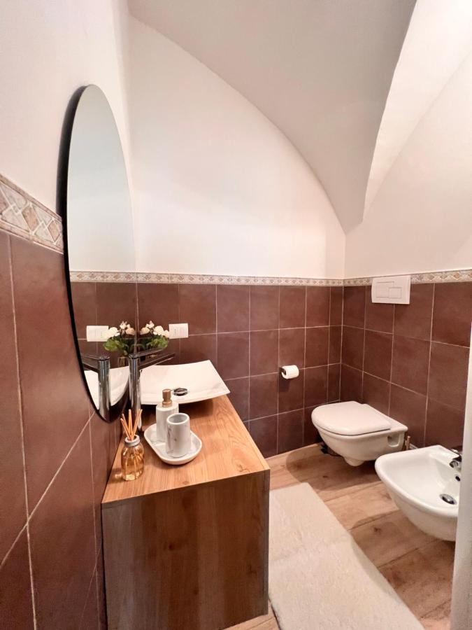 Castro  L'Arco Sul Lago • Gold Apartment מראה חיצוני תמונה