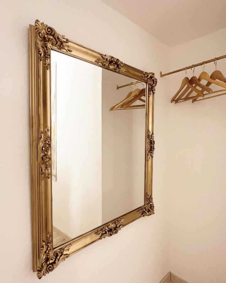 Castro  L'Arco Sul Lago • Gold Apartment מראה חיצוני תמונה
