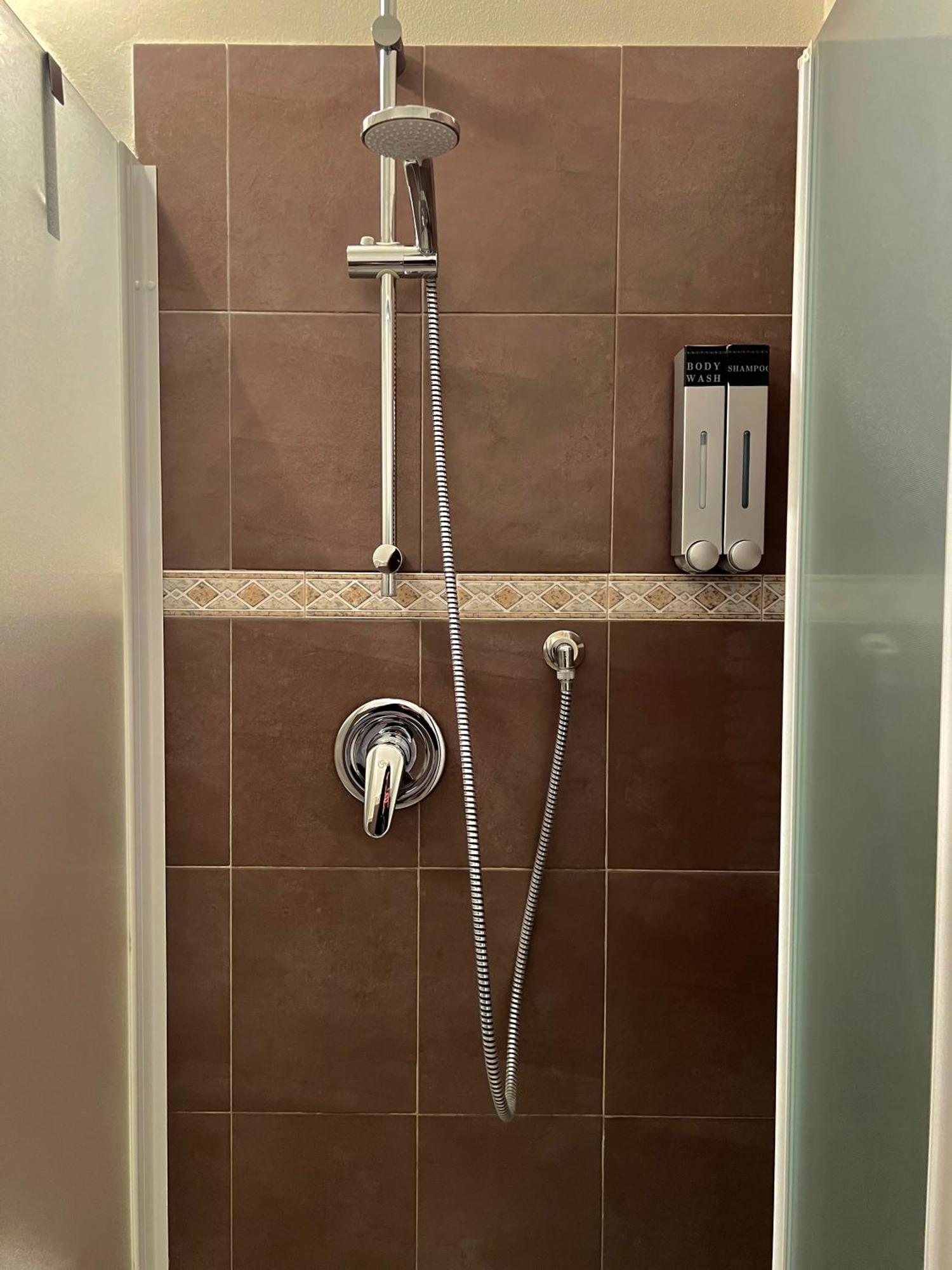 Castro  L'Arco Sul Lago • Gold Apartment מראה חיצוני תמונה
