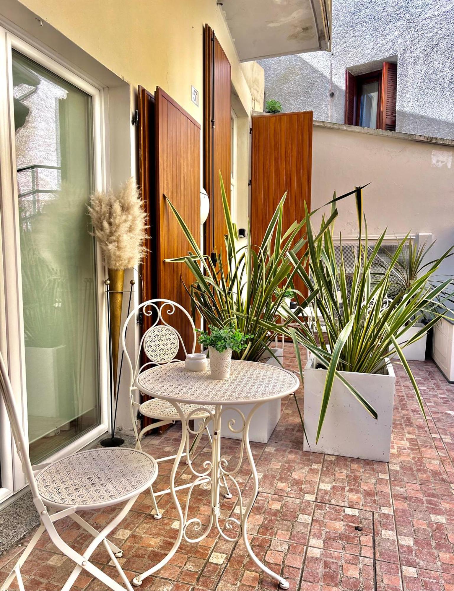 Castro  L'Arco Sul Lago • Gold Apartment מראה חיצוני תמונה